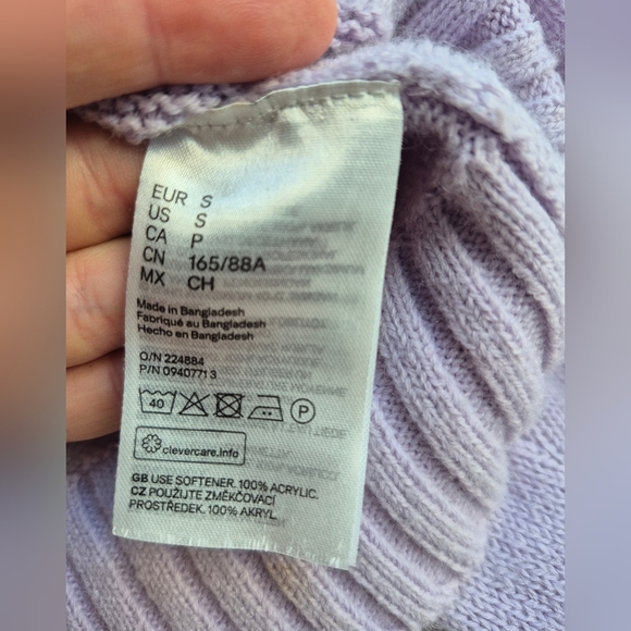 H&M Lilac Purple Cropped Cardigan Sweater - Picture 6 of 6